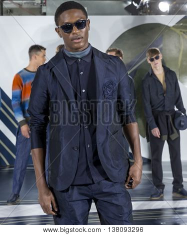 Perry Ellis - Men Spring Summer 2017 Collection