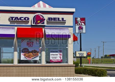 Ft. Wayne IN - Circa July 2016: Combination Taco Bell and Kentucky Fried Chicken Location. Taco Bell and KFC are Subsidiaries of Yum! Brands I
