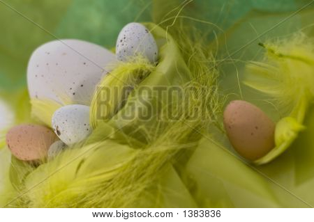 Ovos de Páscoa feliz feriado