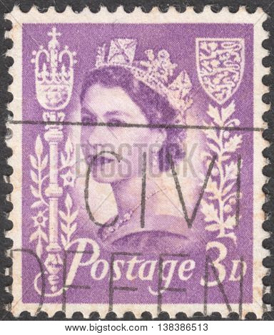 MOSCOW RUSSIA - JANUARY 2016: a post stamp printed in the UNITED KINDOM shows a Portrait of Queen Elizabeth II circa 1958