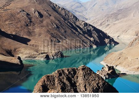 Lago Sagrado no Tibete de Simi-la passe