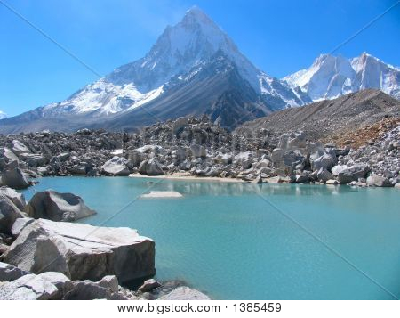 Blue Lake i Shivling Mt.
