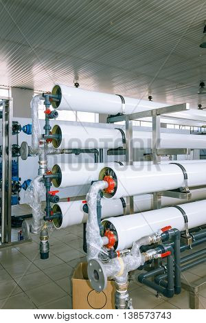 installation of industrial membrane devices water treatment based on reverse osmosis system