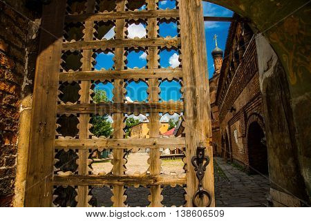 Krutitsy Patriarchal Metochion. Gate. Moscow, Russia.