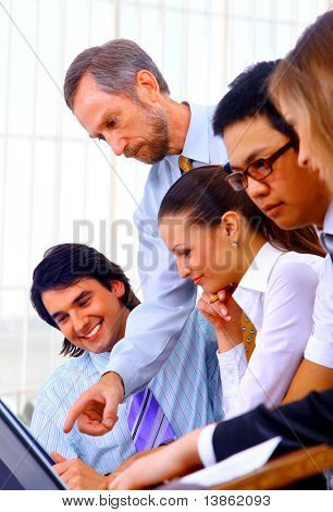 Businessteam en oficina