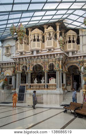 Babu Amichand Panalal Adishwarji Jain Temple In Mumbai