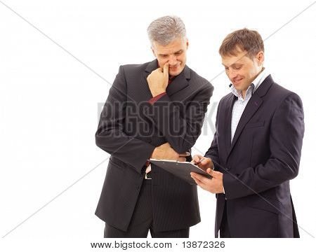 Due imprenditori discutendo - foto studio isolato in alta risoluzione.
