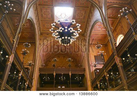 Interior suuri synagoga, Budapest, Unkari.