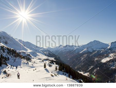 Stok narciarski w austriackich Alpach