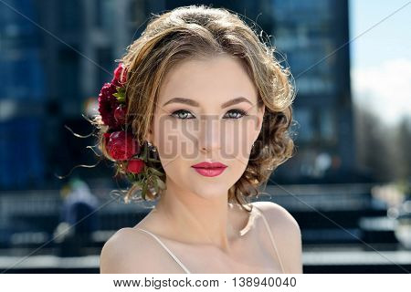 Beauty Bride In Bridal Gown With Lace Veil On The Nature. Beautiful Model Girl In A White Wedding Dr