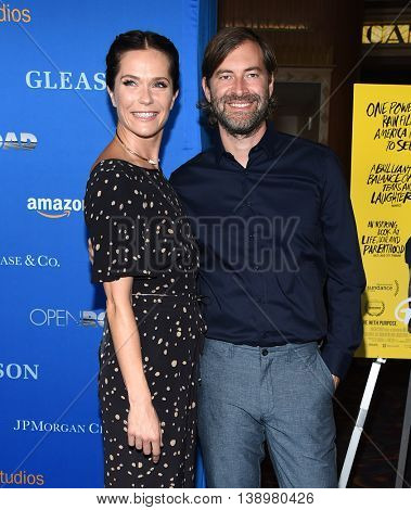 LOS ANGELES - JUL 14:  Katie Aselton & Mark Duplass arrives to the 