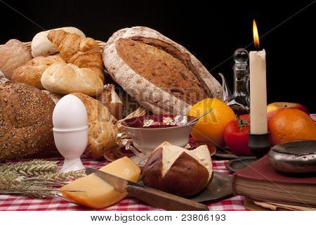 Old Fashioned pranzo con pane e focacce