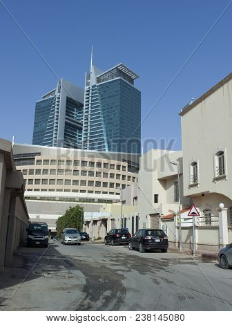Light Traffic In Olaya District Early In The Morning Caused By Mandatory De-tour As Part Of Metro Co