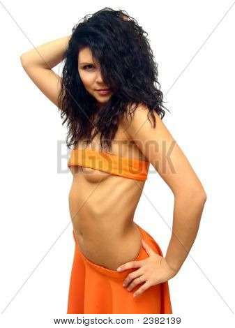 Menina laranja