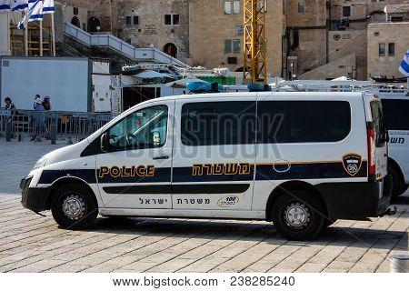 Jerusalem Israel April 16, 2018, View Of A Israeli Police Car In The Street Of Jerusalem Afternoon