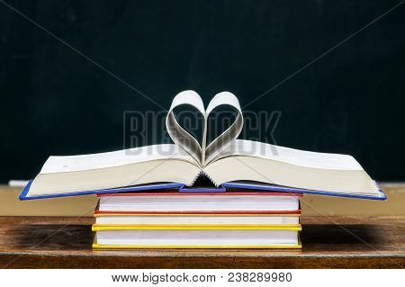 The Book Is A Brain Store There Is So Much Knowledge In It, Intelligent People Are The Ones Who Read