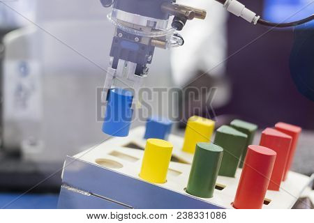 Robotic Arm Pick And Place Automation;process Of Picking Parts Up And Placing Them In New Location