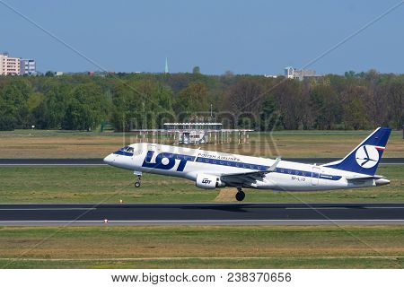 Berlin Germany - April 21. 2018: Lot Polish Airlines Embraer 175 Jet Take Off At Berlin-tegel Airpor