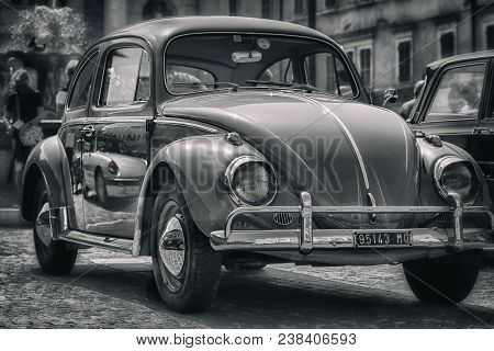 Pesaro , Italy - April 28 - 2018 : Maggiolino Volkswagen On An Old Racing Car In Rally Raid Adriatic