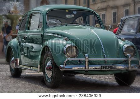 Pesaro , Italy - April 28 - 2018 : Maggiolino Volkswagen On An Old Racing Car In Rally Raid Adriatic