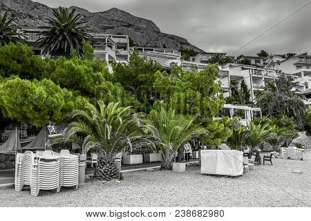Brela And Biokowo Mountains In Background In Green And White - Brela, Makarska Riviera, Croatia