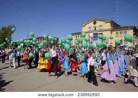 Slavyansk-on-kuban, Russia - May 1, 2018: Celebrating The First Of May, The Day Of Spring And Work. 