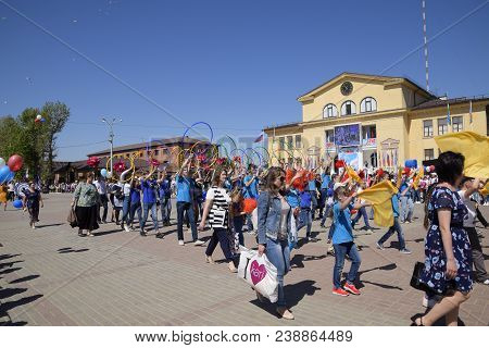 Slavyansk-on-kuban, Russia - May 1, 2018: Celebrating The First Of May, The Day Of Spring And Work. 