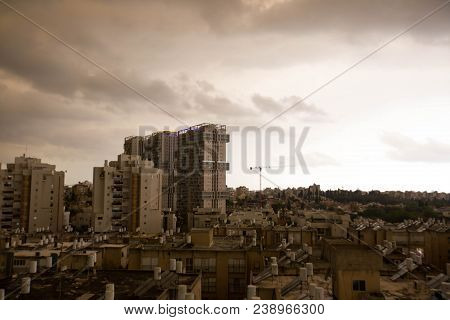 Rishon Le Zion, Israel -april 25, 2018: Dark Clouds Asperatus Before The Storm Over The City.