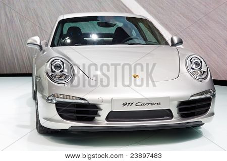 Porsche 911 Carrera