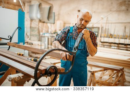 Carpenter, wooden bench manufacturing, joiner job