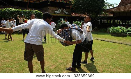 A Group Of People Are Doing Game Activities To Support Team Cohesiveness, Magelang Indonesia, 30 Nov