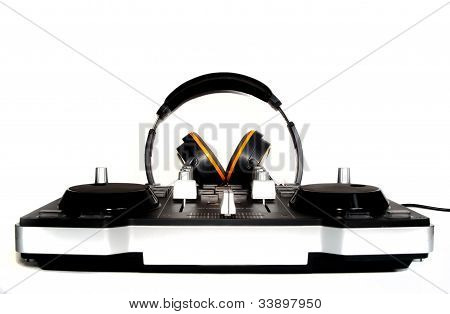 Cuffie e dj controller