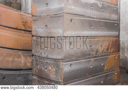 Cast Iron Tubing Reinforced Concrete Cast Products For Lining Distillation Tunnels And Underground S