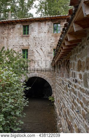 Old Mills To Process Wheat In Spain.