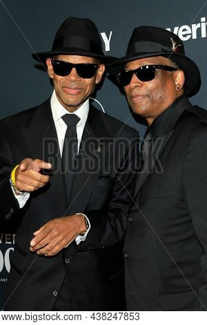 LOS ANGELES - OCT 23:  Jimmy Jam, Terry Lewis at 2021 Ebony Power 100 at the Beverly Hilton Hotel on October 23, 2021 in Beverly Hills, CA