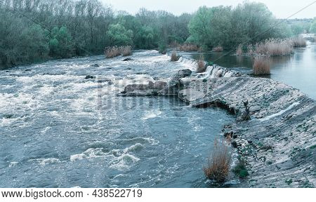 Fast Flowing Cold Water Mountain Stream, Flowing Stormy Stream Stream, Nature Outdoors, Fresh Stream