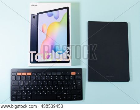 Tyumen, Russia-october 15, 2021: Samsung Galaxy Tab 6 Lite Is An Advanced Notepad With A Keyboard. S