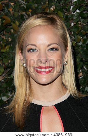 LOS ANGELES - MAR 20: Amy Paffrath ankommer til den amerikanske lancering af Blackberry Z10 Smartphone på den