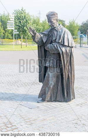 Torun, Poland - July 26, 2021: Statue Of Stefan Wyszynski At Church Of Our Lady Of The Star Of The N