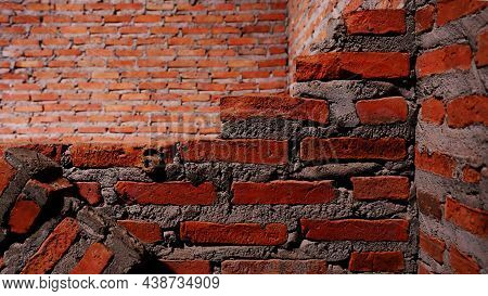 Unconventional Building Site The Masonry Was Neglected, Irresponsible, Not Progressing, Only Half Fi