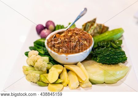 Thai Spicy Crab Egg Chili Paste With Fresh Vegetable And Herb