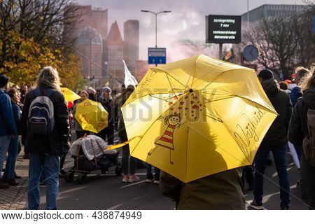 07 November 2021, Hague, Netherlands, Malieveld, Protest Against Government Measures For Preventing 