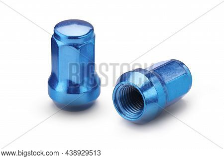 Blue Wheel Nuts Turnkey Heptahedron, New And Shiny Wheel Fasteners For Car Tuning