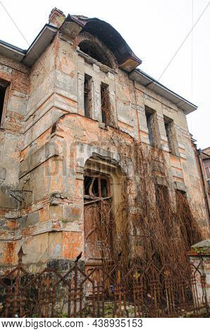 Old Abandoned Mansion In Vinnytska Region Ukraine