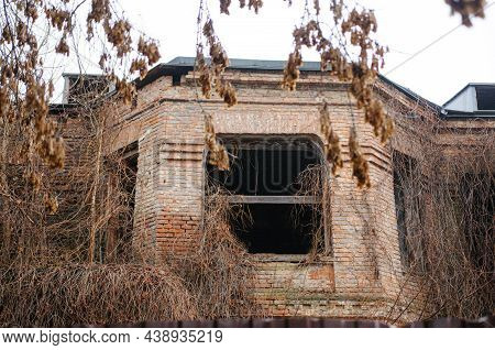 Old Abandoned Mansion In Vinnytska Region Ukraine
