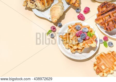 Modern Dessert Croffle