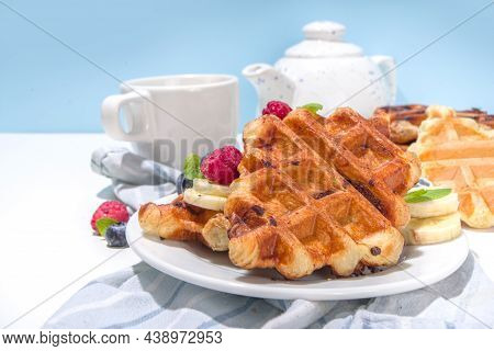 Modern Dessert Croffle