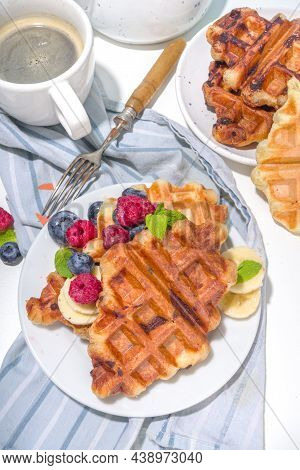 Modern Dessert Croffle