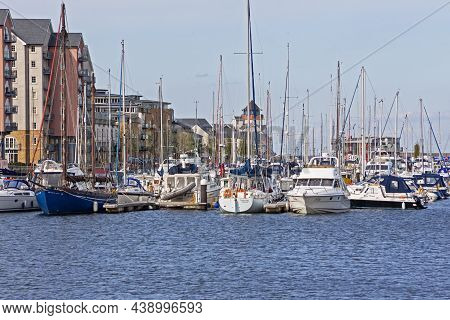 Portishead, Uk - April 29, 2009: Portishead Quays Marina