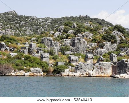 View from the sea to the necropolis of the ancient city Teimiussa .